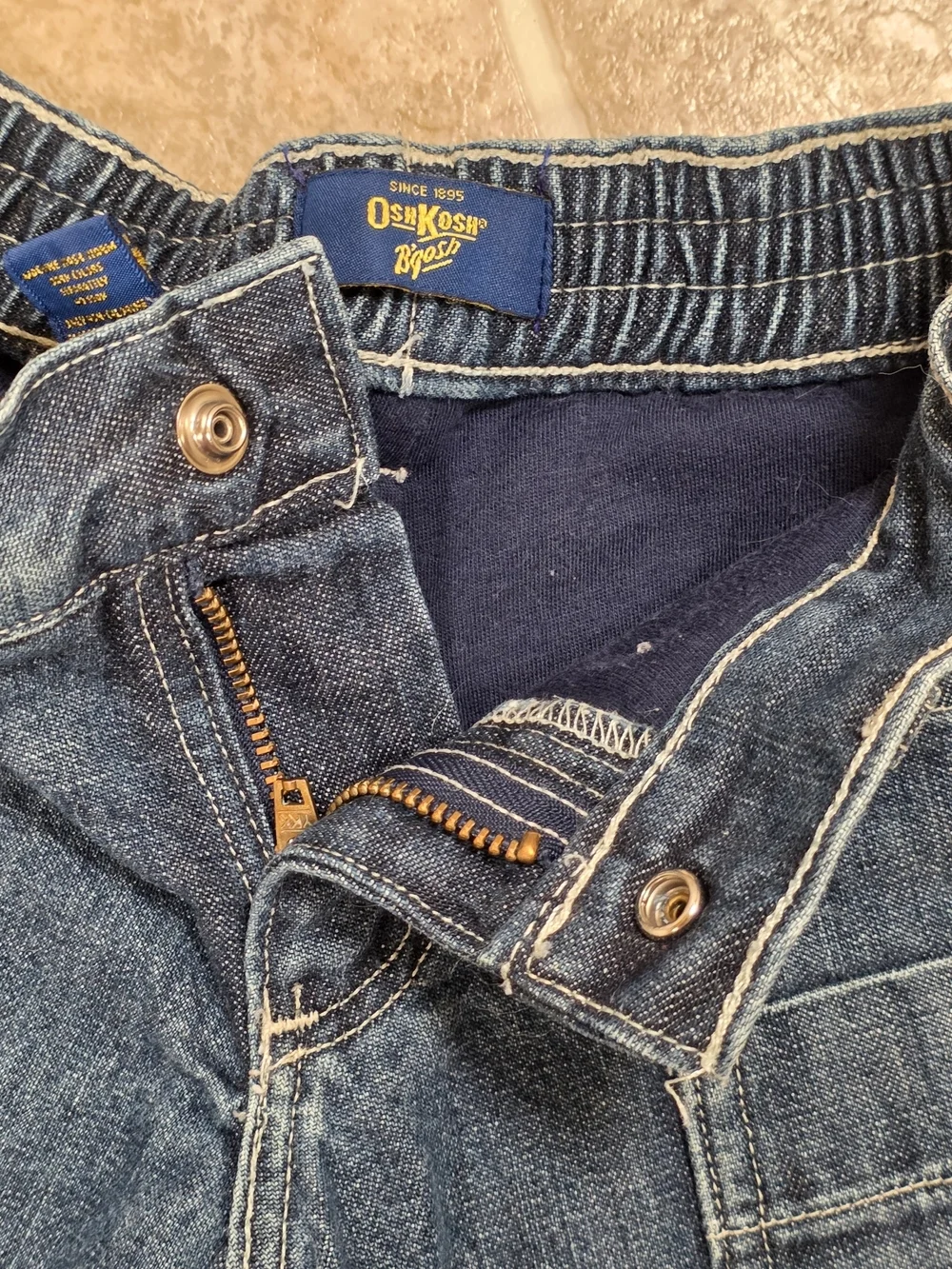 OshKosh B’gosh 2T Carpenter Jeans Elastic Waist Cargo Denim
